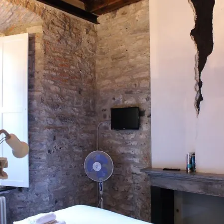 In Centre Apartment